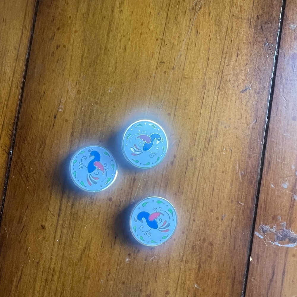 Vintage Blue Bird BroochCloisonne
Style White Round And Earrings Set